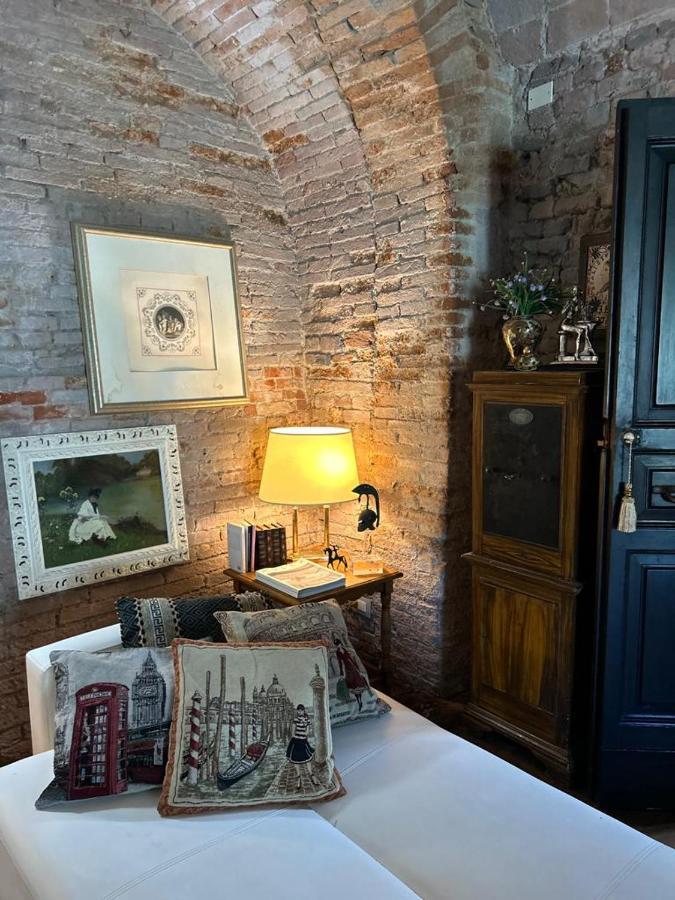 Borgo Di Beppe E Gloria Suite San Giovanni Valdarno Luaran gambar
