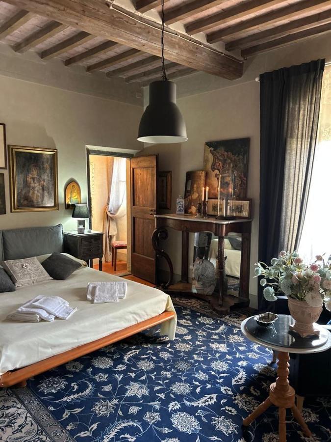 Borgo Di Beppe E Gloria Suite San Giovanni Valdarno Luaran gambar