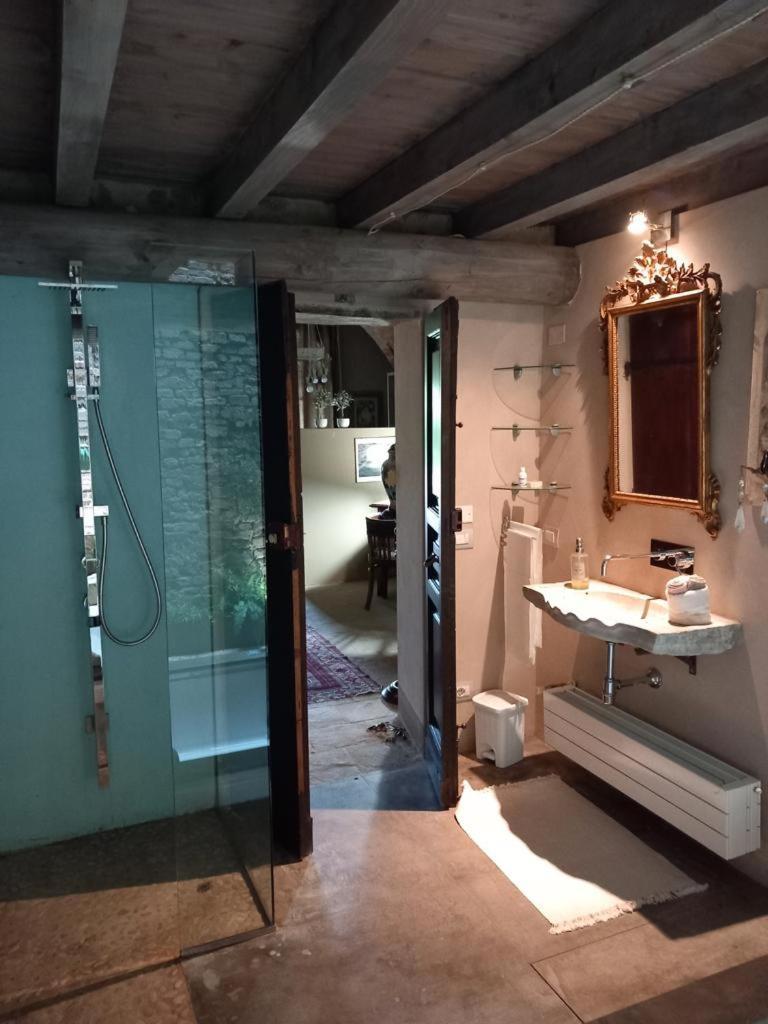 Borgo Di Beppe E Gloria Suite San Giovanni Valdarno Luaran gambar